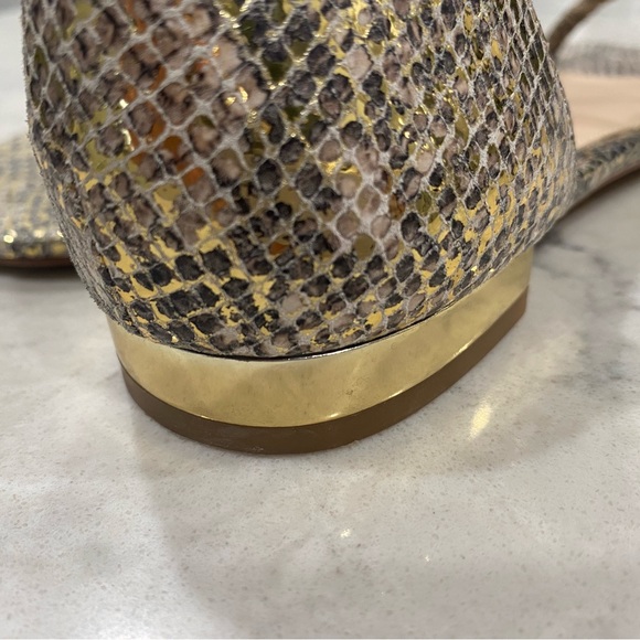 Vince Camuto metallic silver snakeskin print leather T-strap flat sandals. - Picture 5 of 16